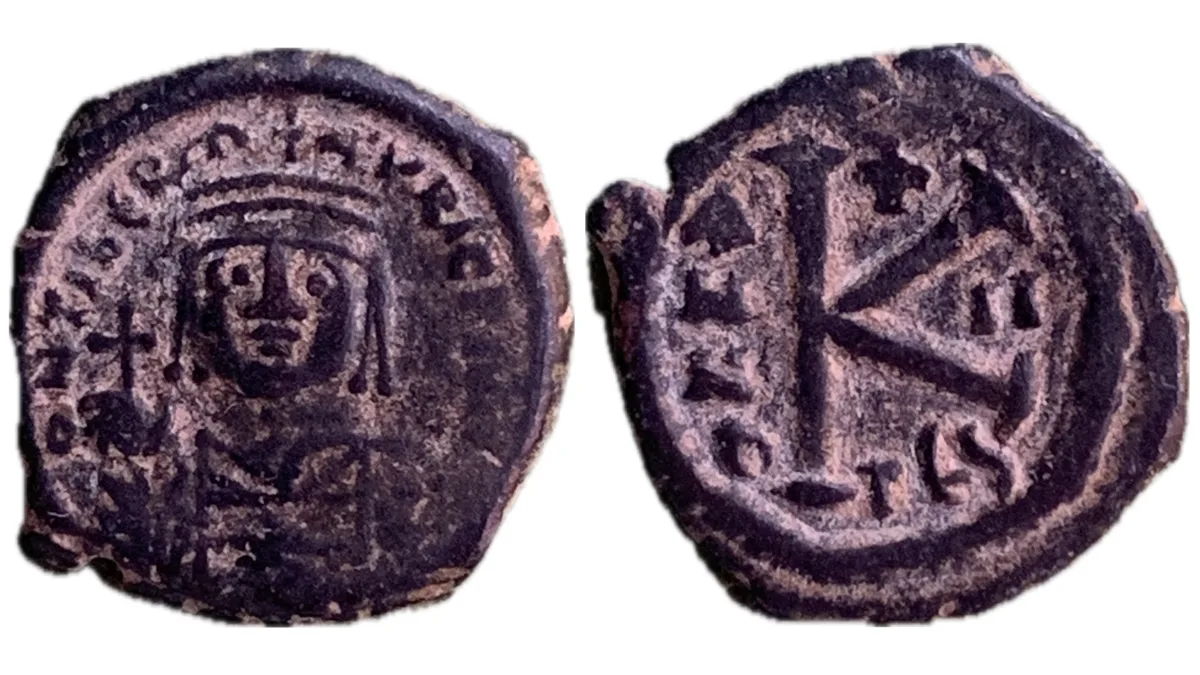 Maurice Tiberius - half-follis - Thessalonica - SB 508