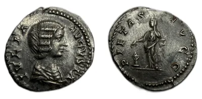 Julia Domna Denarius w Pietas AVGG