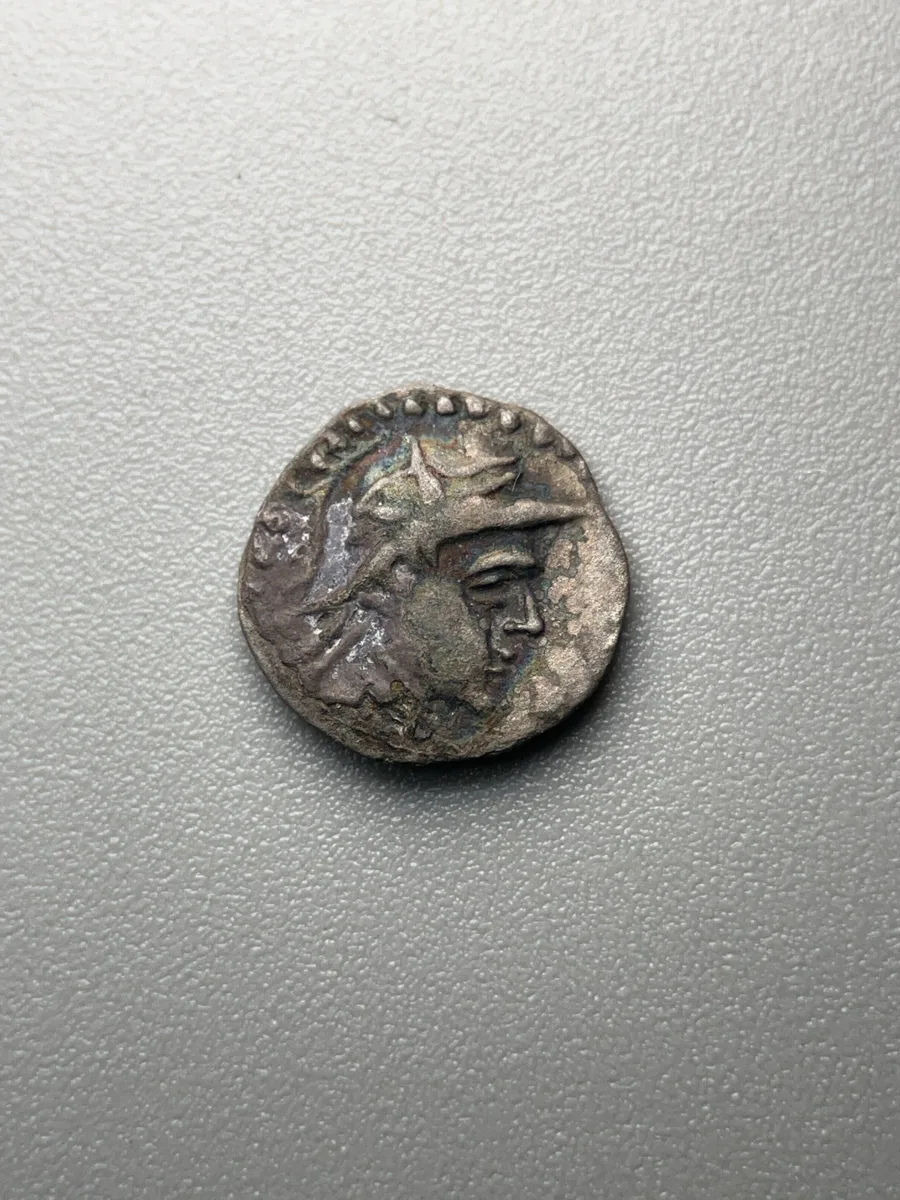 Early Skythians Anonymous Eukratides imitative obol, 0.63g, 200-100 B.C