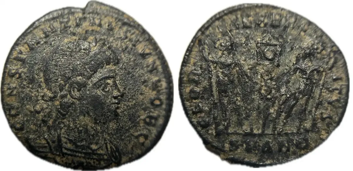 Constantine II as Caesar AE4 | Antiohch Mint | Rv. GLORIA EXERCITVS | 15mm, 1.2g