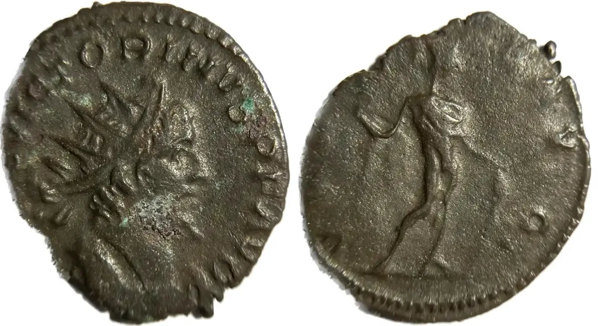 Victorinus AE Antoninianus | 18mm, 2.1g | Trier Mint | VIRTVS AVG |