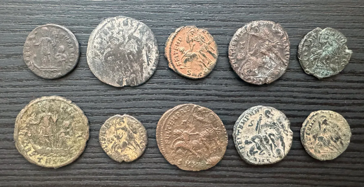 Lot 10 FEL TEMP REPARATIO coins Constantius II Constans Constantius Gallus Julian