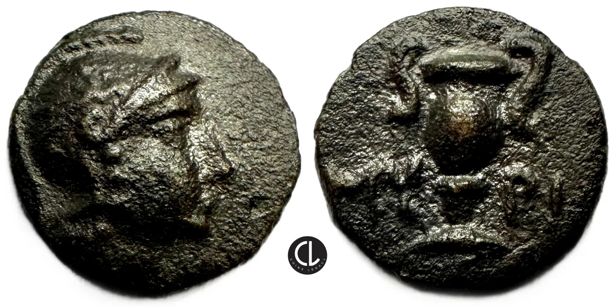 Aeolis, Myrina, AE Circa 4th-3rd centuries BC, Helmeted Athena / Amphora - RR