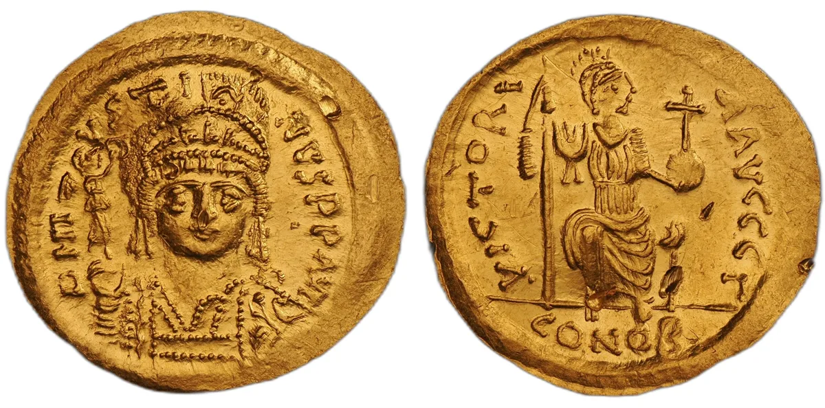 Justin II, 565-578. AV Solidus, Constantinople.