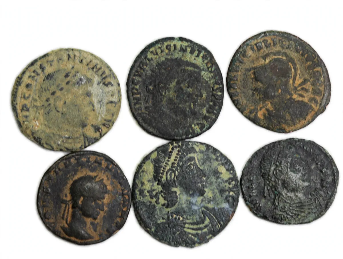 lot of 6 Late Roman AE3/AE4 bronzes, Constantinian era, circa AD 310–350.