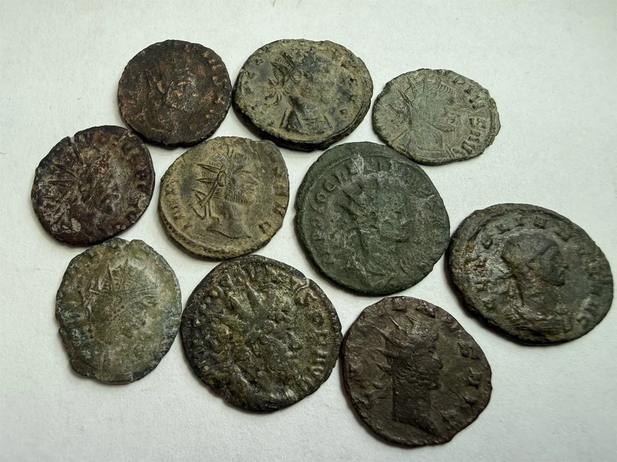 10 Roman Antoninanus