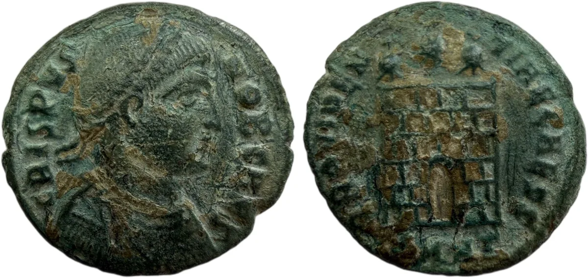 Crispus AE 3