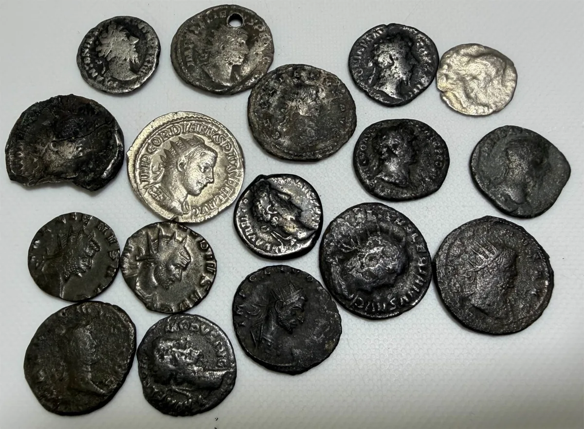 Lot of 17 Denarii and Antoninianii. Mostly AR.