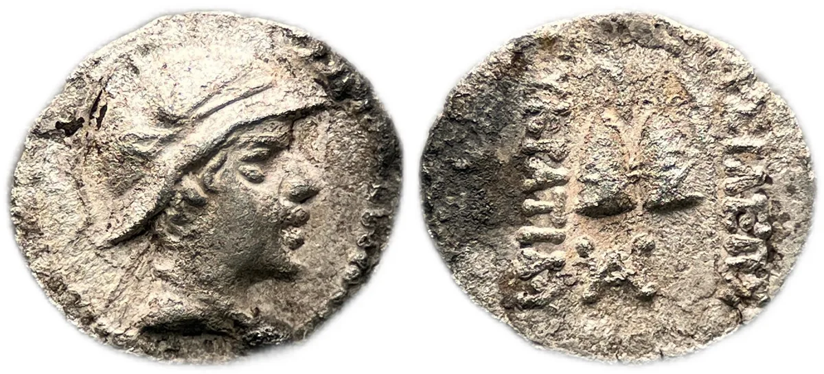 Greco-Baktrian Kingdom: Eukratides I Megas, ca. 170-145 BC, AR obol 0.59g
