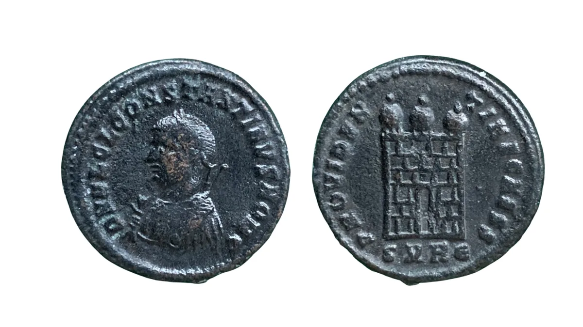 Constantine II under Licinius (318–320) - RIC VII Heraclea 32