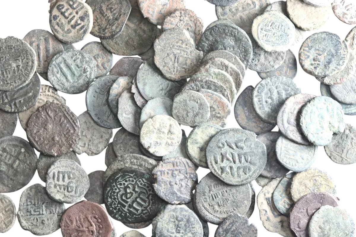 ANCIENT AND ISLAMIC: Lot of 100 bronze coins