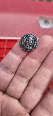 Gratian (367-383 AD) AR Siliqua, Treveri (Trier) Mint - VRBS ROMA / TRPS
