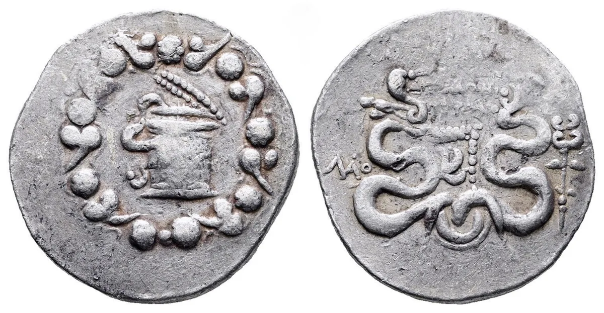 Rare Laodikeia ad Lycum AR Cistophoric Tetradrachm, Pyronos, c.133–67 BC, VF