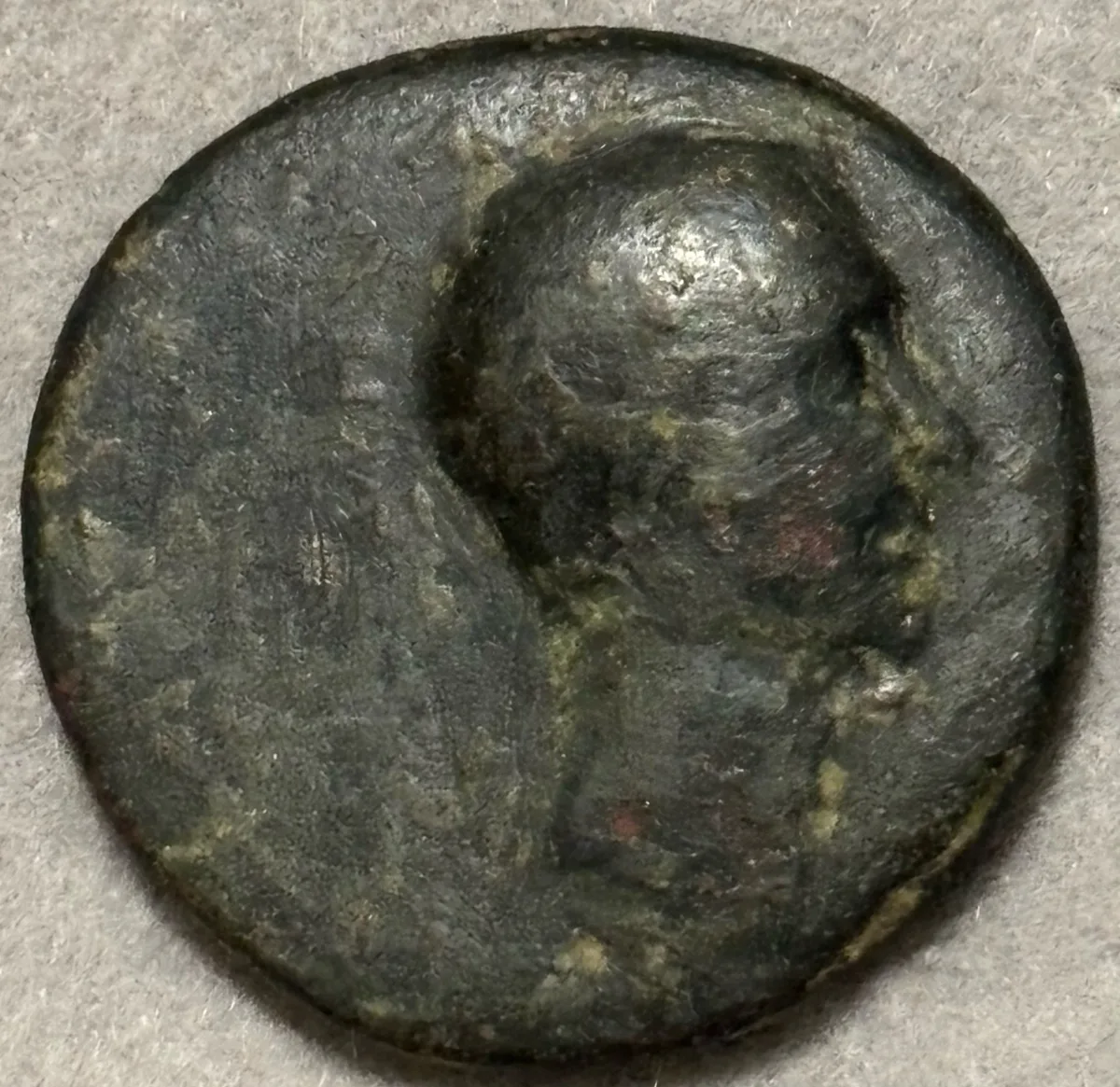Julius Caesar 49-44 BITHYNIA Nicaea RARE AE