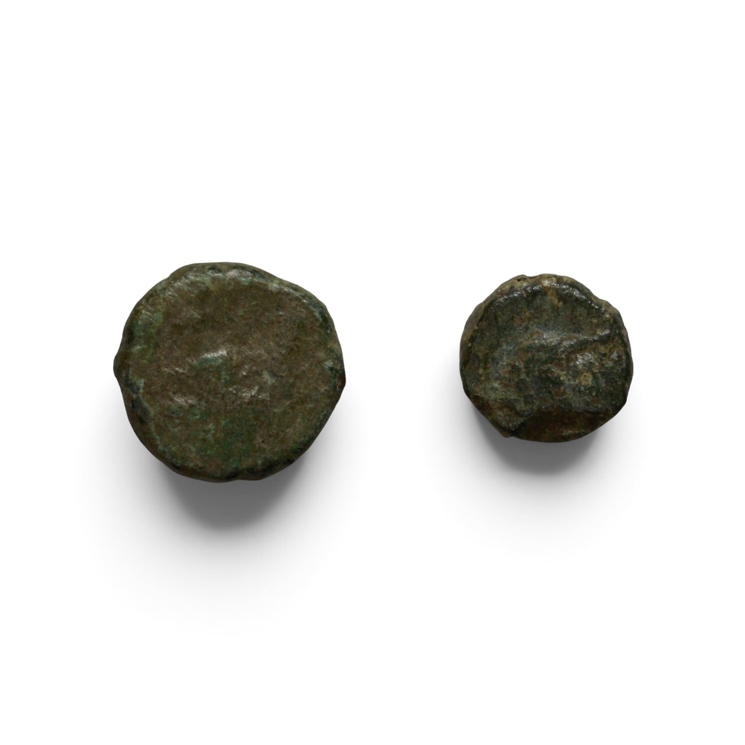 Eastern Roman Empire, Zeno (AD 474–491, second reign 476–491). Lot of two AE4 nummi.