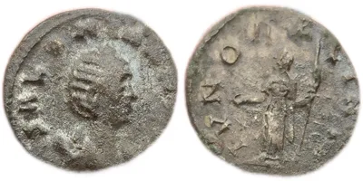 Salonina wife of Galienus, trace silvering!