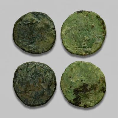 Valentinian III, AD 425-455. Lot of 2 AE4 nummi, VICTORIA AVGGG type